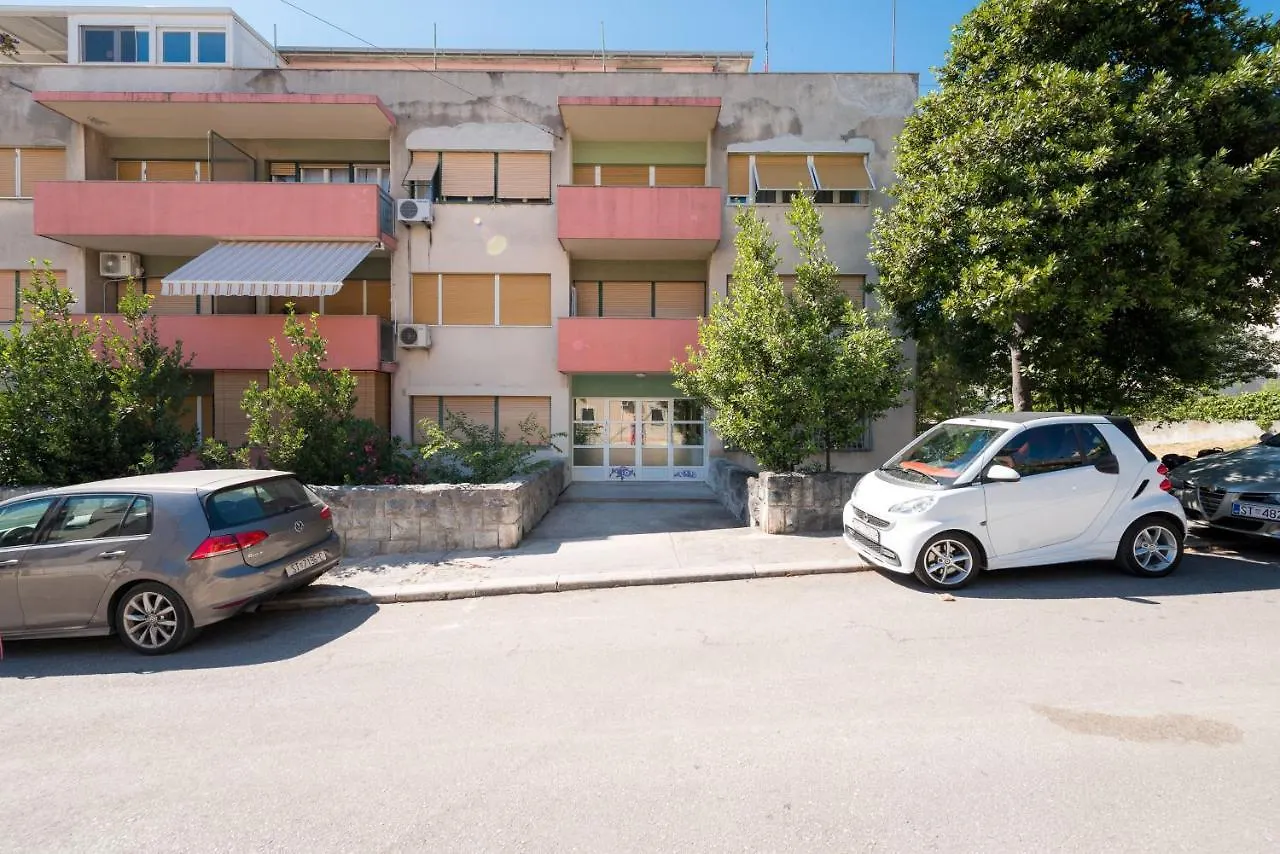 Apartments With Wifi Split - 6971